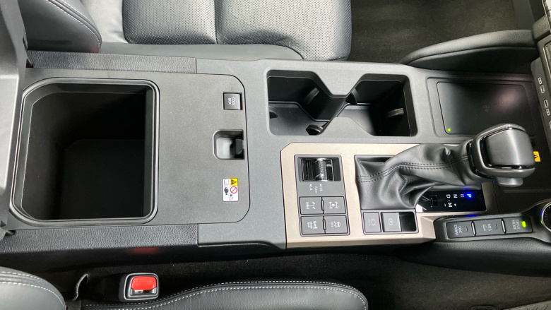 Toyota Land Cruiser 2.8 D-4D 204 Invincible 5dr Auto [7 Seat] Diesel Station Wagon